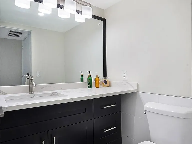 3430 Galt Ocean Dr #410 — Photo 8