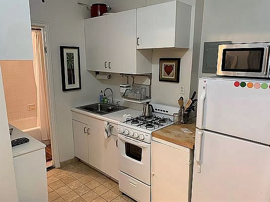2nd image of 232 W 16th St #4F