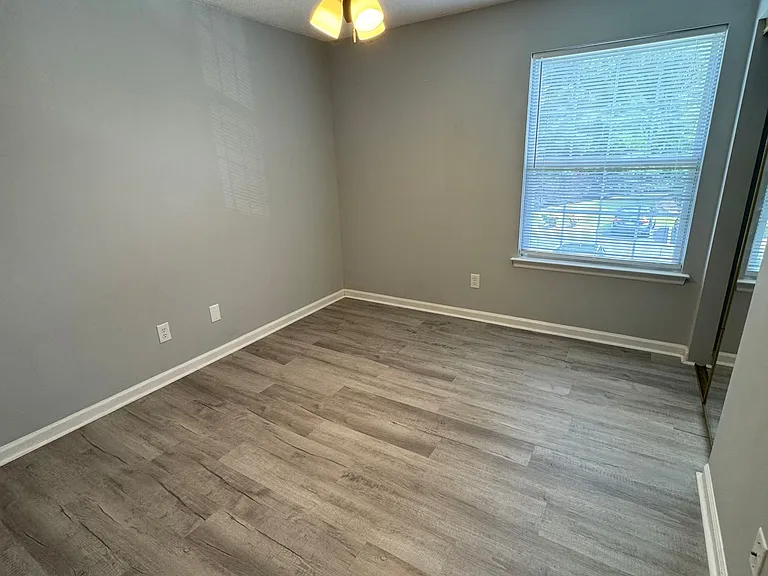 8546 Hopkins Circleunit #F — Photo 4