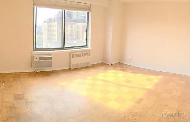 Rented by Anchor Associates | media 25