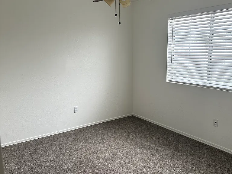 7512 E Navarro Ave — Photo 12