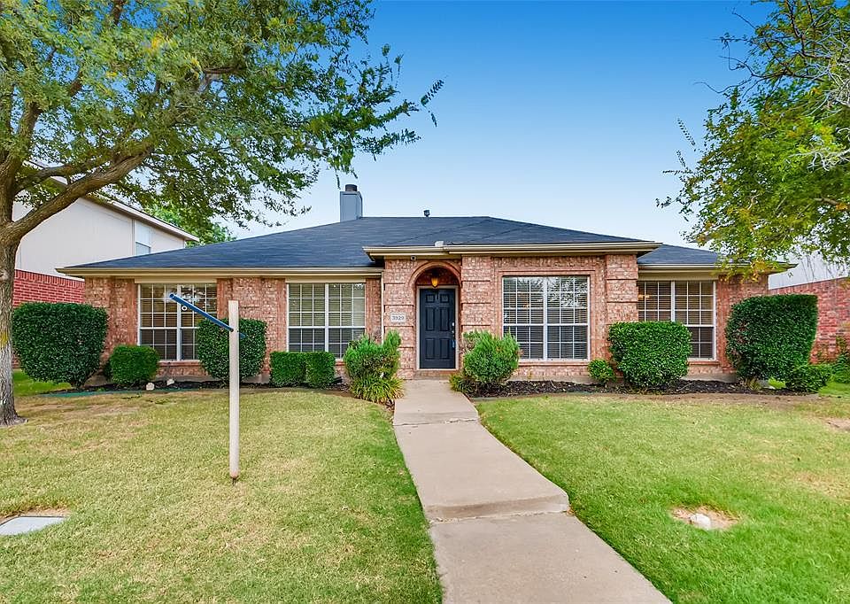 1st image of 3929 Pinetree Dr
