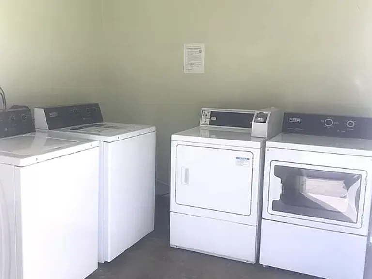 428 W Stocker St #3 — Photo 19