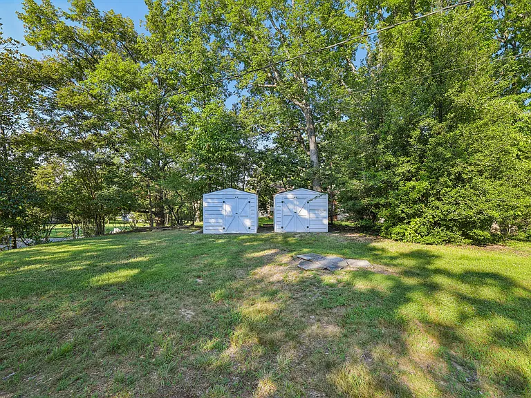 1106 Westbriar Ct NE — Photo 32
