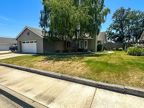 134 Wilson Dr Photo 1