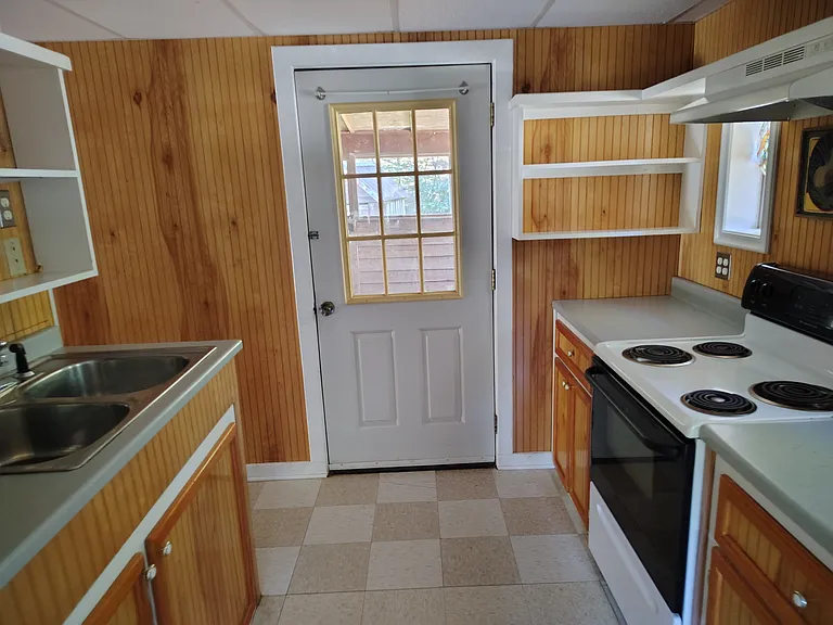 Pangburn Rd — Photo 1