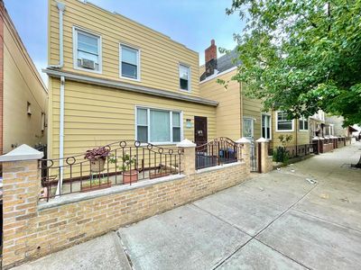 2357 37th St, Astoria, NY, 11105