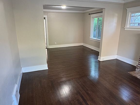 5th image of 210 San Antonio Ave