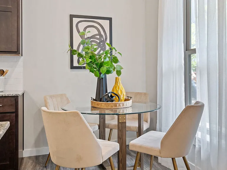 Breeze - 1 Bed / 1 Bath - 682 Sq.Ft.
