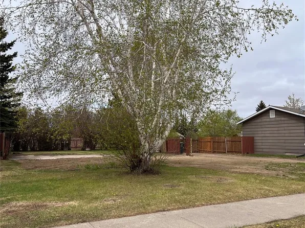 1008 1st STREET E, Nipawin, SK S0E 1E0