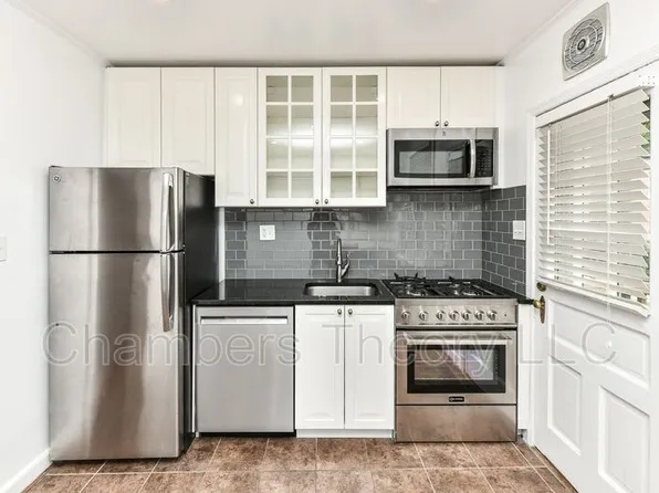 1400 S Barton St APT 432, Arlington, VA 22204