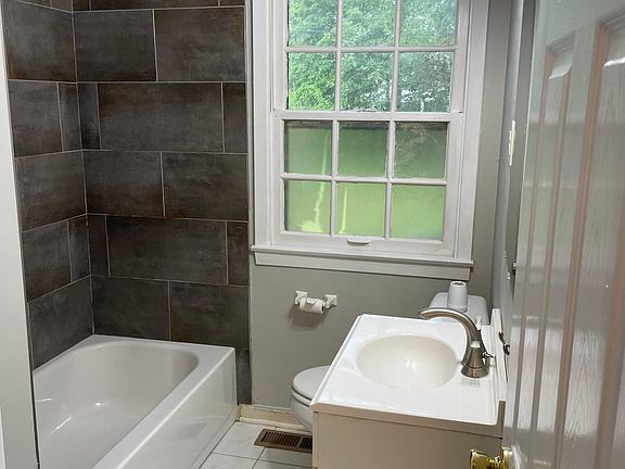 4th image of 3832 Klondike Ln