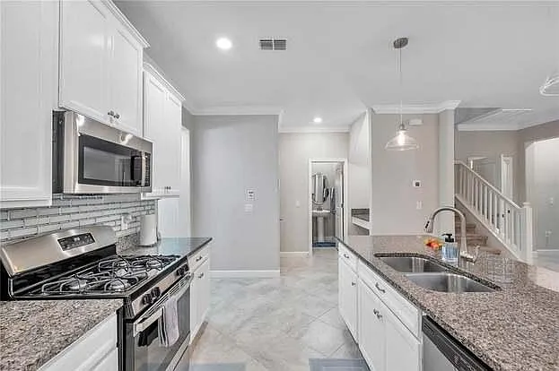 8763 Flourish Dr — Photo 10