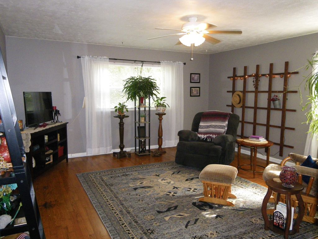 1443 E Berkeley Street, Springfield, MO - View 2