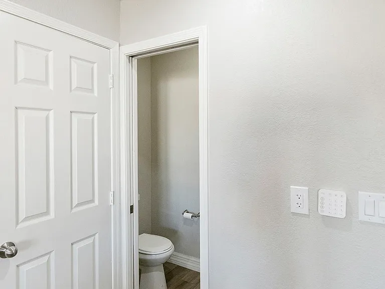 58 W Melody Dr — Photo 18