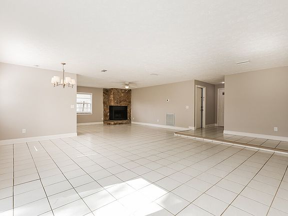 5th image of 3215 Las Brisas Dr