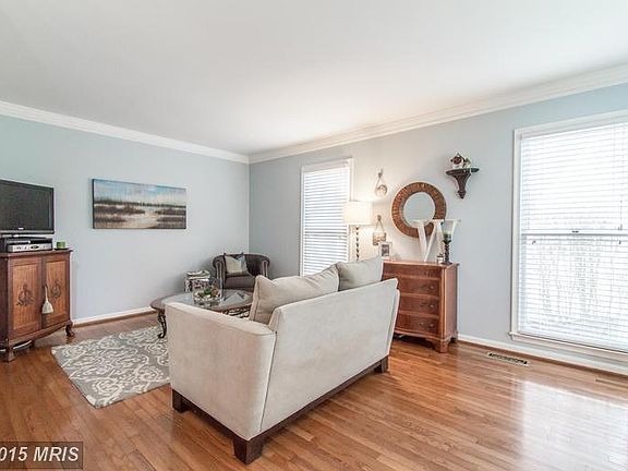 3rd image of 5216 Braywood Dr