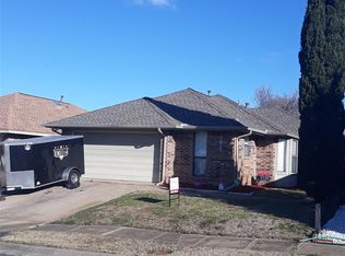2027 Verlaine Dr, Carrollton, TX 75007
