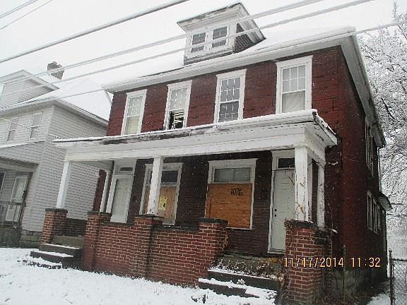 1st image of 1074 E Fulton St