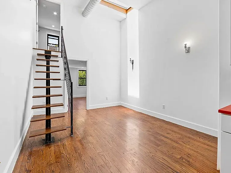 539 Marcy Ave #3R — Photo 2