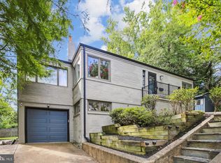 2824 Summerfield Rd, Falls Church, VA 22042