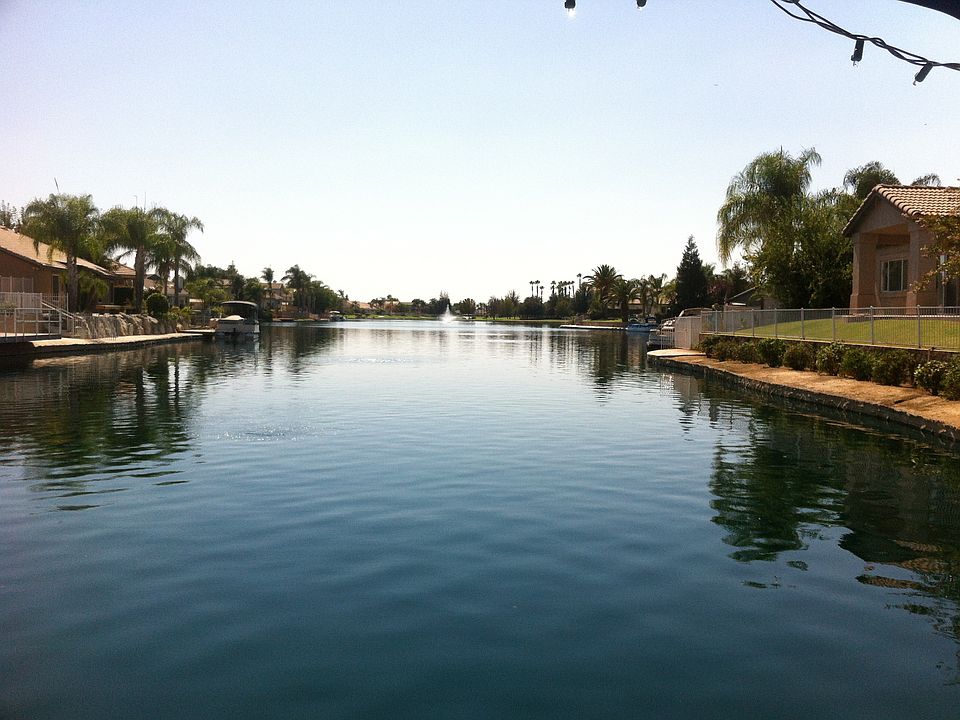 Lakeside living in Bfield!