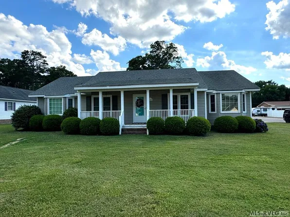 206 Beechwood Dr, Roanoke Rapids, NC 27870