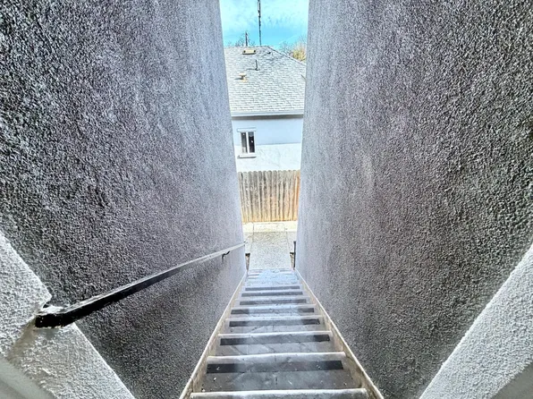 1819 W St, Sacramento, CA