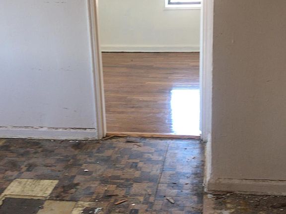 4th image of 631 Beach 9th St APT 6B