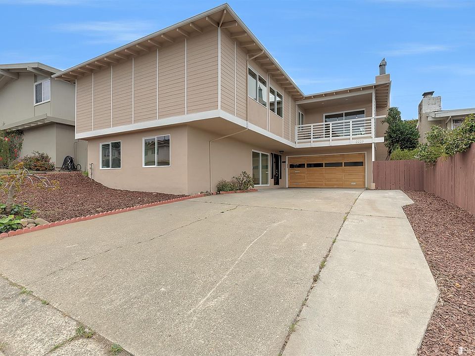 1st image of 2219 Shannon Dr