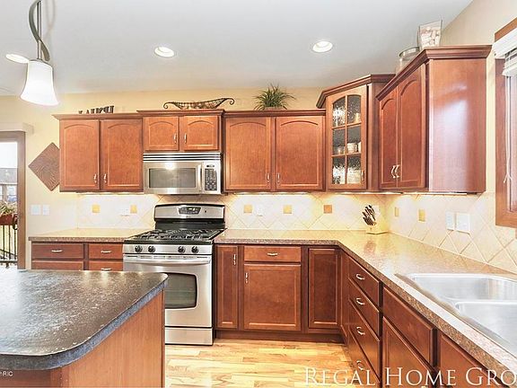 5th image of 4406 Oak Meadow Dr