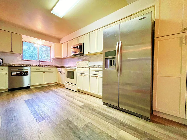332 Kenridge Rd #1 — Photo 9