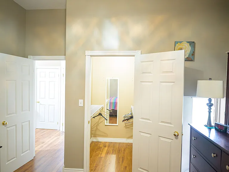 317 Queen St #302 — Photo 29