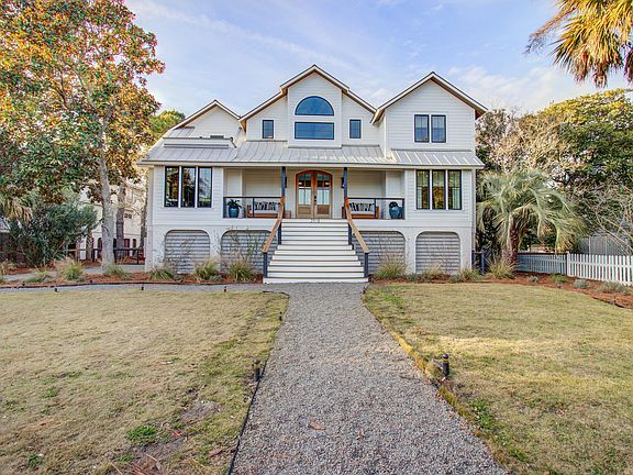 3rd image of 2918 Middle St