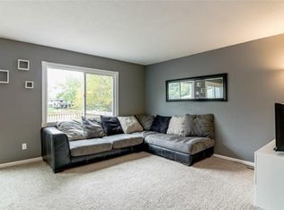 658 E 143rd St, Burnsville, MN 55337