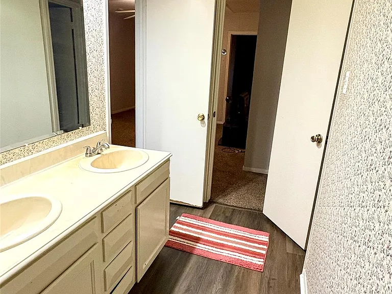 14213 Lost Meadow Ln — Photo 37