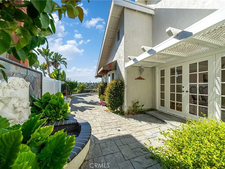 28651 Placida Ave — Photo 23