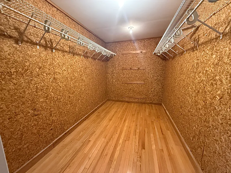1007 Fowler St — Photo 25