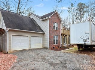 1010 James St, Charlotte, NC 28216