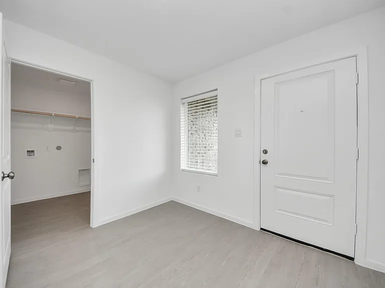 7730 Lavender Jade Dr — Photo 7