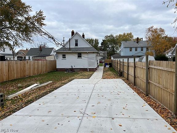 2nd image of 5513 Flowerdale Ave