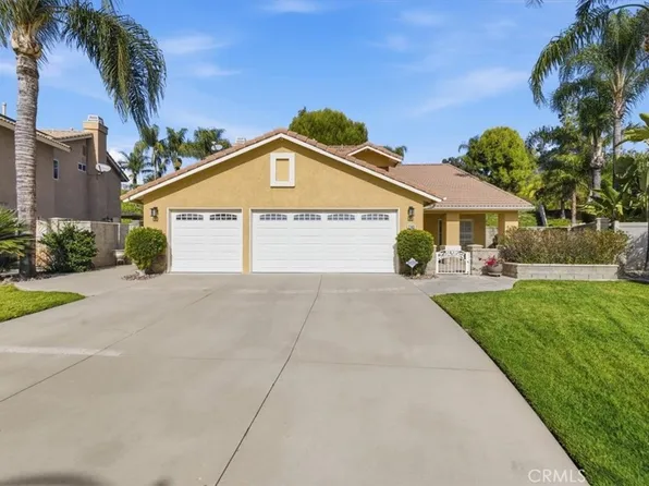 7743 Gold Buckle Ct, Highland, CA 92346