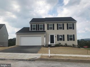 1823 Fountain Rock Dr, Dover, PA 17315