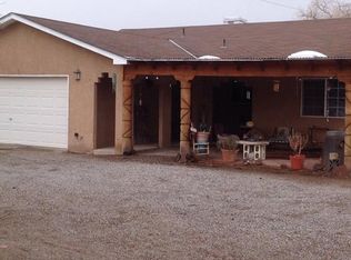 1613 Gabaldon Rd NW, Albuquerque, NM 87104