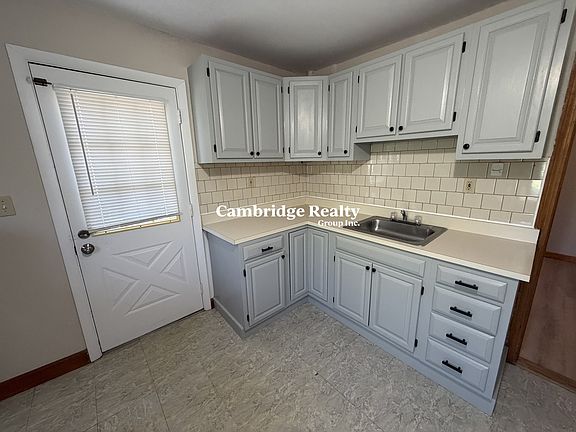 2nd image of 297 Elm St #3
