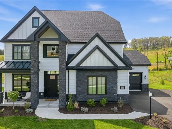 115 Amaryllis Ln, Baden, PA 15005