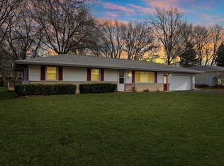 2706 Arlene Dr, Urbana, IL 61802