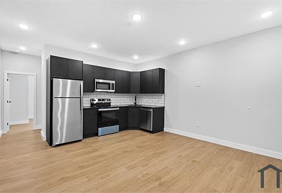 3rd image of 5001 Frankford Ave #9