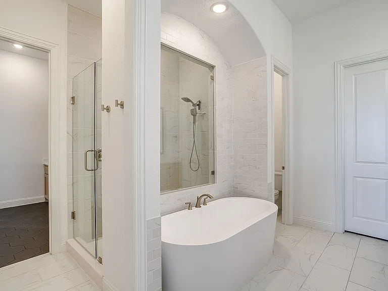 14328 Capridge Rd — Photo 12