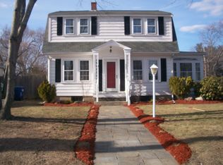 3457 W Shore Rd, Warwick, RI 02886